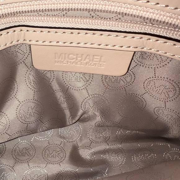 Michael Kors Shiny Gold shoulder crossbody bag - Picture 7 of 7